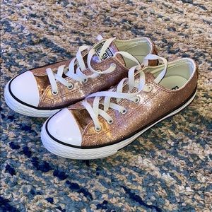 Girls Converse pink sparkle size 4